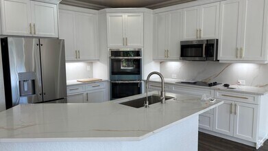 Building Photo - 15831 Menton Bay Ct
