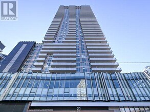 Building Photo - 20 Richardson St
