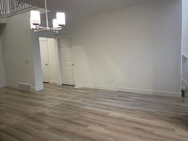 Building Photo - 13963 Silver Peak Ln