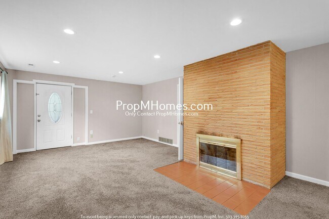 Foto del edificio - Cozy Two Bedroom Duplex in Norwood!
