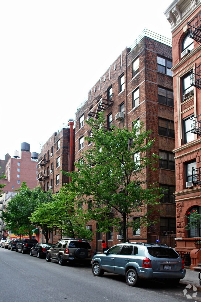 196 - 208 Seventh Ave - 212 W 22nd St