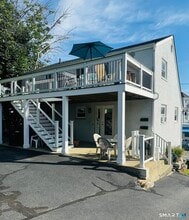 Building Photo - 249 Pequot Ave