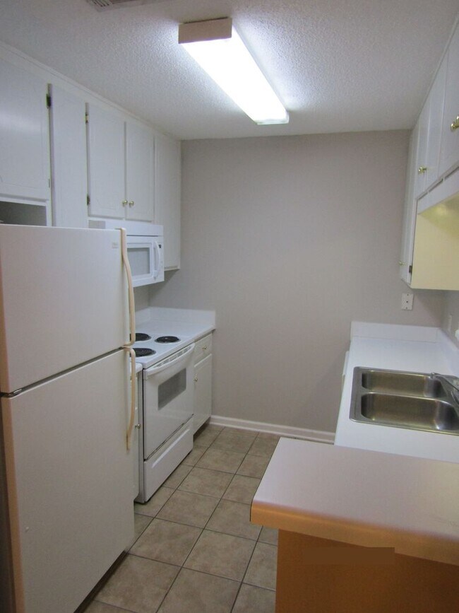 Foto del edificio - 135 Woodberry Dr