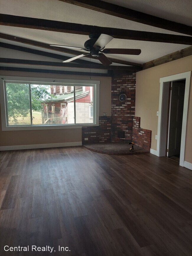 Building Photo - 3 br, 1 bath House - 200 Charles Bancroft ...