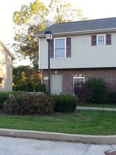 Building Photo - 3489 S Oaklawn Cir