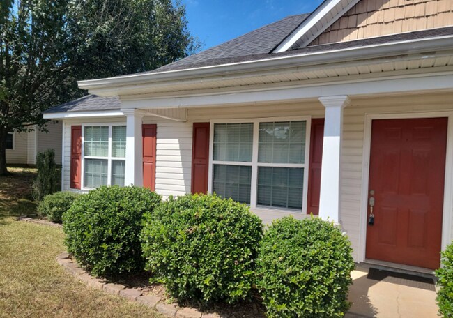 Building Photo - Hogansville Rental, 3 Bedroom, 2 Bath, Aug...