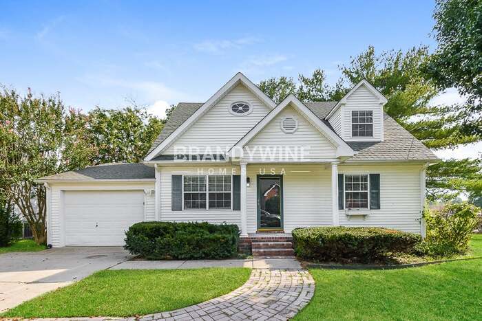 Foto principal - 241 E Morris Dr