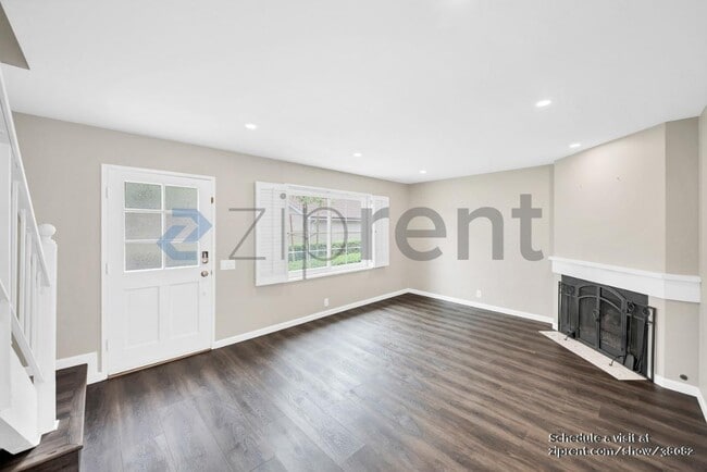 Building Photo - 76 Timber Run