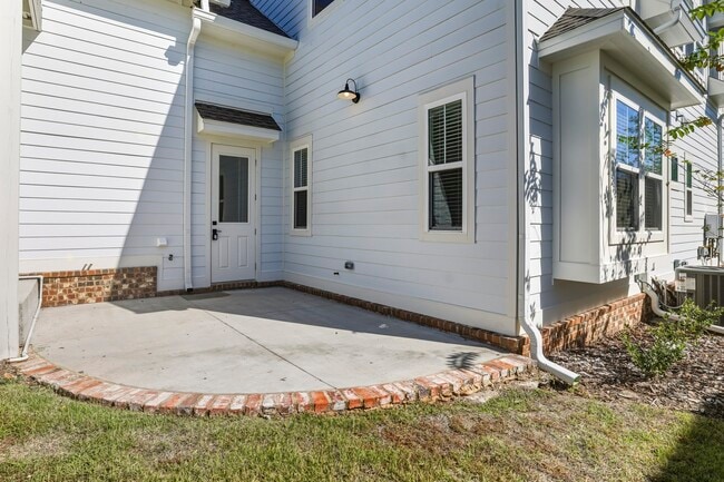 Photo - 4056 Biltmore Ave Townhome