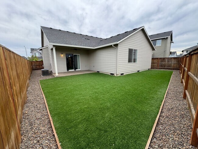 Foto del edificio - Charming 3-Bedroom Home