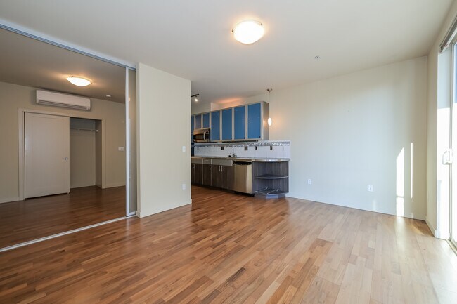 Foto del edificio - 3104 Western Ave