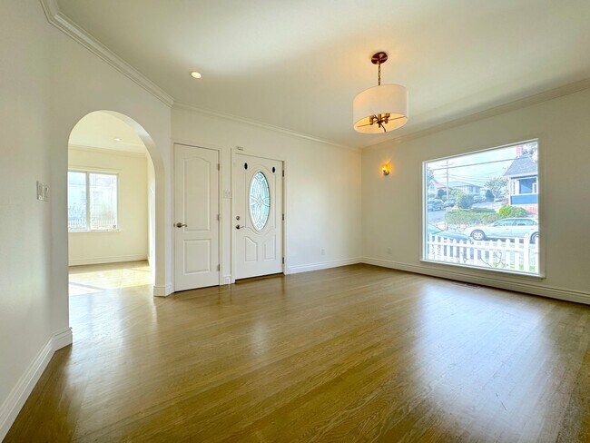 Foto del edificio - San Bruno: Remodeled Single Family Home ne...