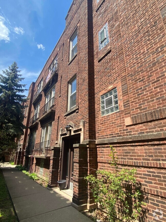 Building Photo - 6334 N Magnolia Ave