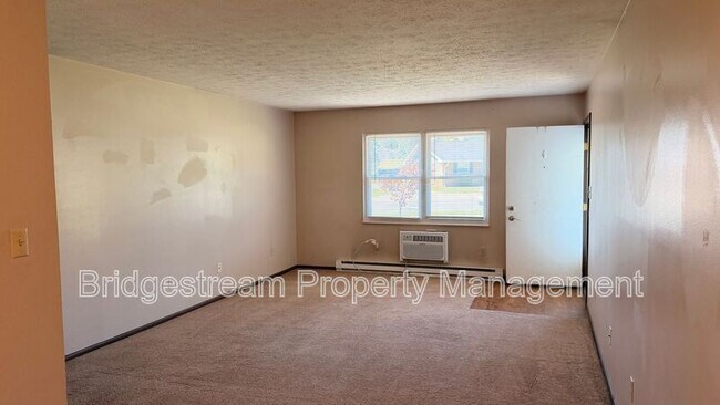 Building Photo - 40 Candlewood Ct