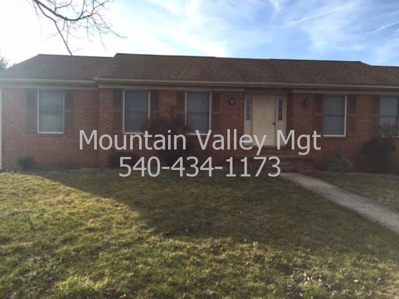 Building Photo - 1641 Park Rd