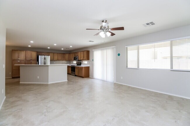 Foto del edificio - 2565 E Southern Ave