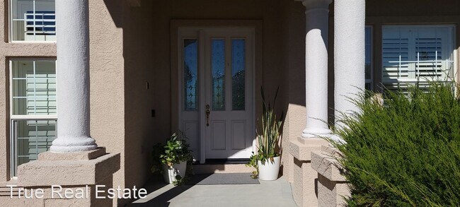 Foto del edificio - 4 br, 3.5 bath House - 4905 Gallup Rd