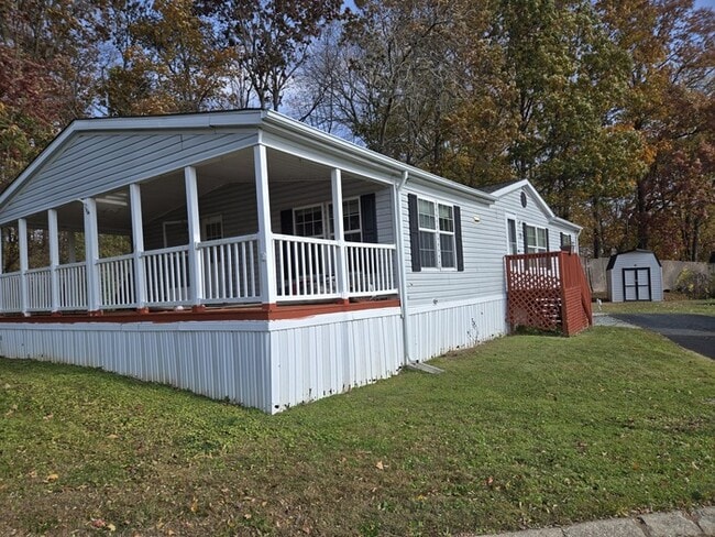 Building Photo - Owner financing available