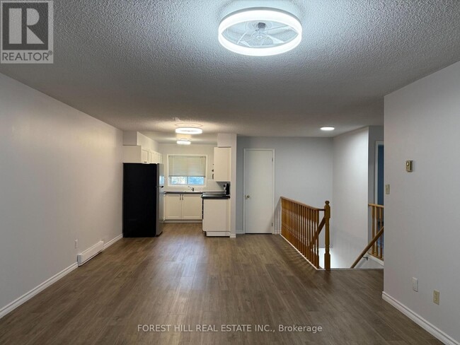 Photo du bâtiment - 31 Laguna Pkwy