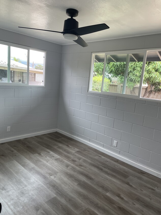 First bedroom. More photos to follow - 135 W Kauai St