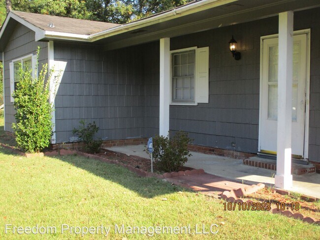 Foto del edificio - 4 br, 2 bath House - 6616 Amanda Circle