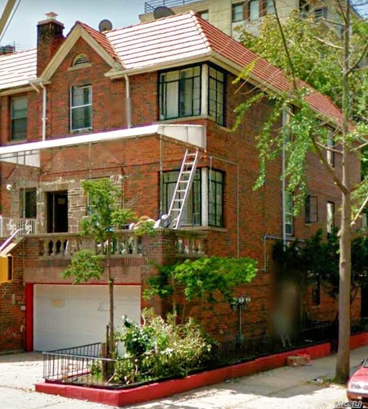 Primary Photo - 64-02 99th St
