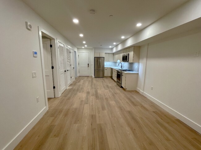 Foto del edificio - 716 L St SE