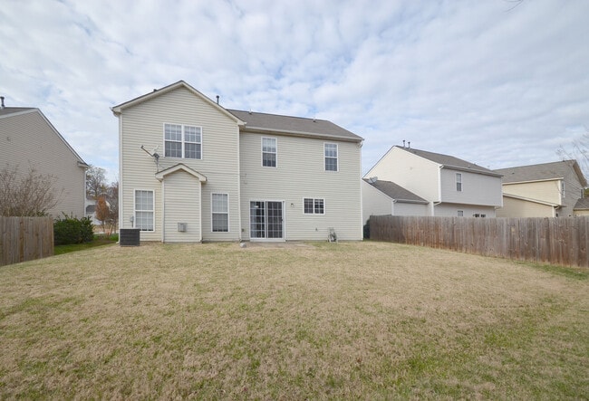 Building Photo - 1/2 MONTH FREE! ?Upgraded 4BR with Brand New Flooring & Private Backyard – Available Feb 15