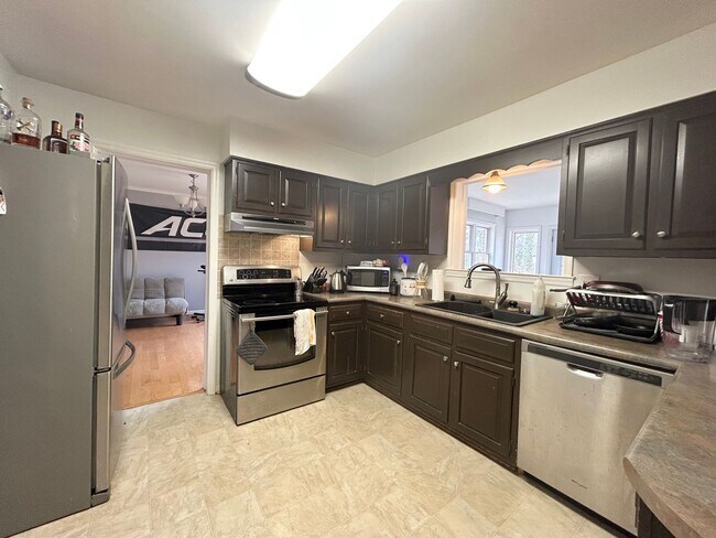 Foto del edificio - Spacious Home in Blacksburg VA.