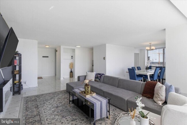 Foto del edificio - 301 N Beauregard St