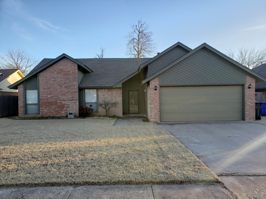 Primary Photo - 4712 Persimmon Ct