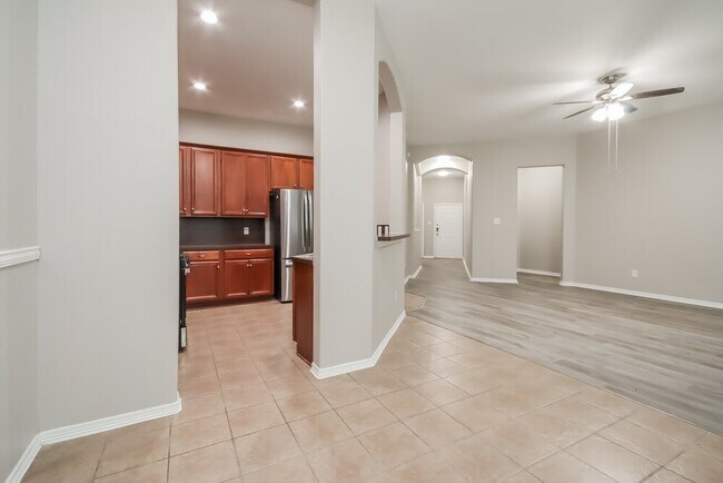 Foto del edificio - 2309 Highland Crossing Dr
