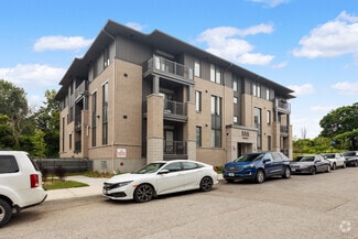 Building Photo - 525-555 Recolte Private