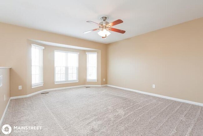 Building Photo - 706 Sportsmans Ct, Warrenton, MO 63383