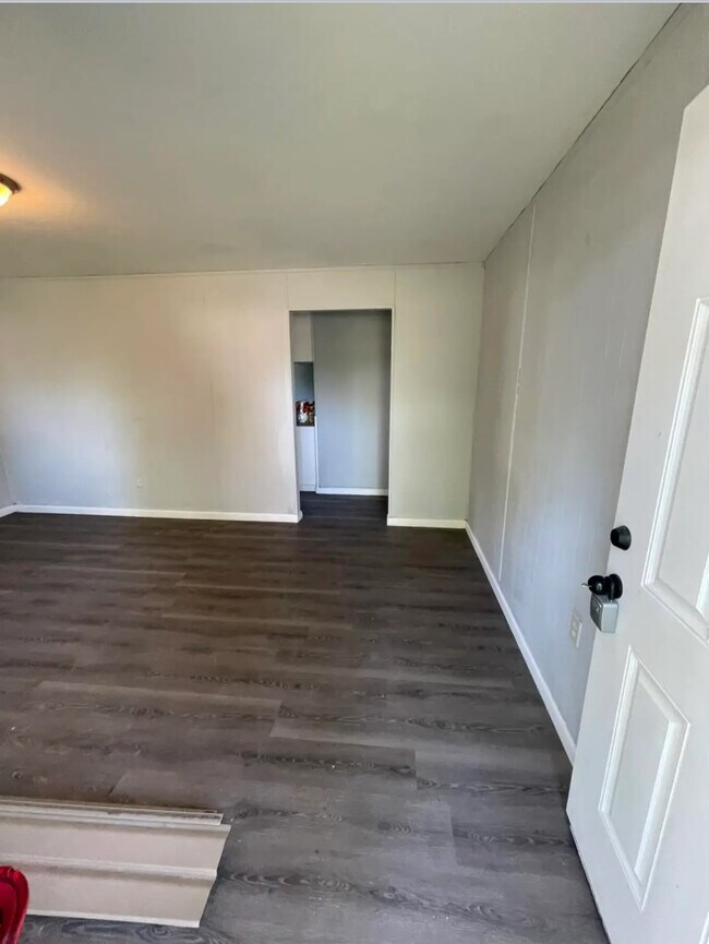 Building Photo - 1403 Richard Dr