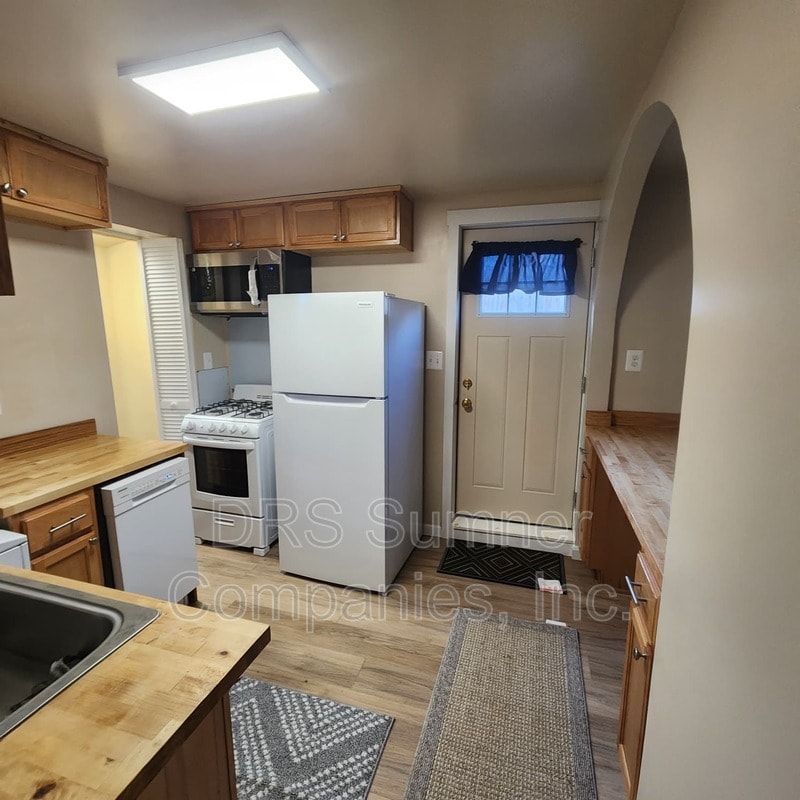 Foto principal - 6213 Frederick Rd