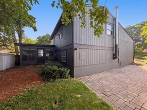 Building Photo - 6567 Arborg Ct