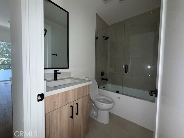 Foto del edificio - 5044 Laurel Canyon Blvd