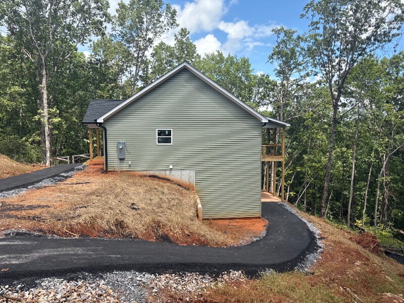 Building Photo - 361 Tower Dr