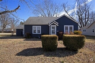 Building Photo - 403 East St