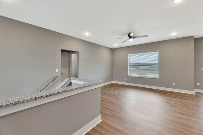 Building Photo - 4617 S Doris Ct