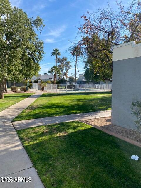 Foto del edificio - 2687 W Ocotillo Rd