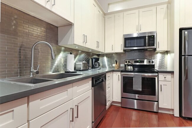 Foto del edificio - 822 Perdido St