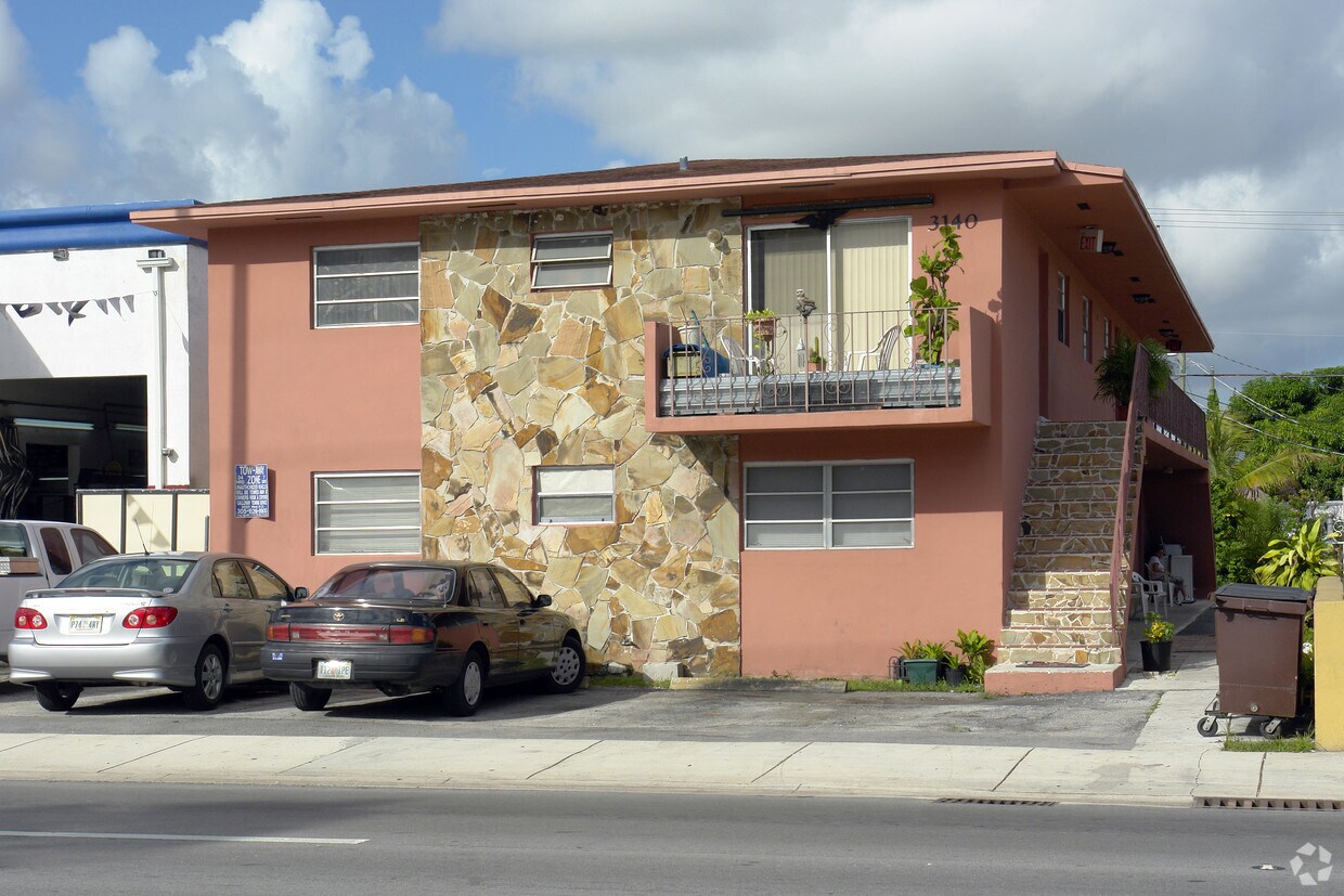 Foto principal - 3140 Palm Ave