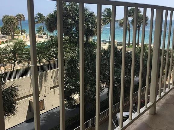 Building Photo - 4100 Galt Ocean Dr