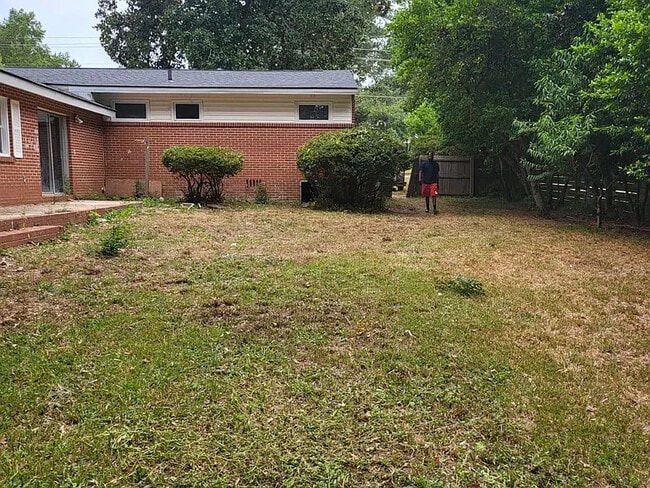 Building Photo - 126 Carter Cir