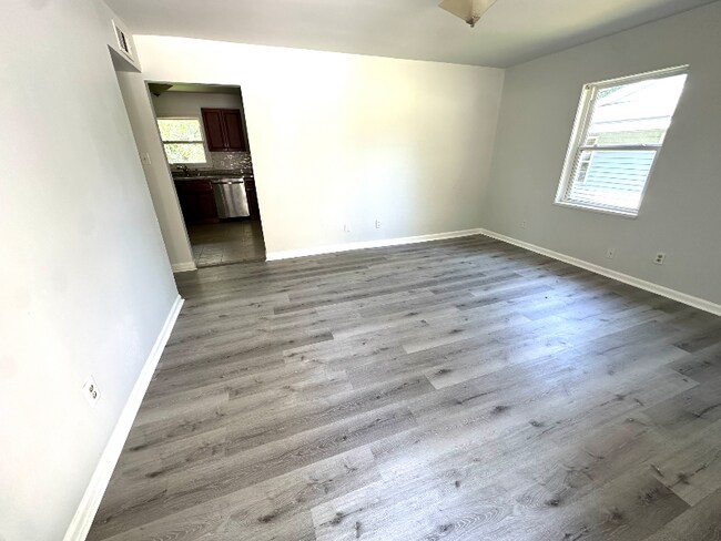 Foto del edificio - 620 Grantland Dr