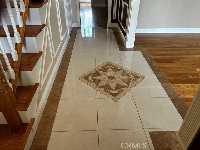 Building Photo - 122 Delphia Ave