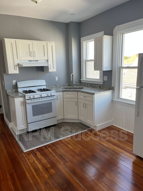 Foto principal - 219-221 Ashley Blvd