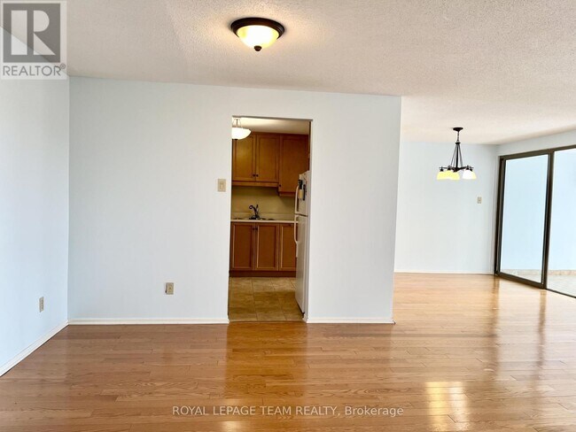 Building Photo - 960 Teron Rd